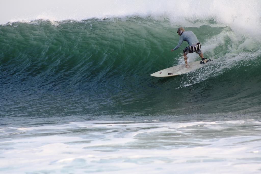 Punta Roca Surf Resort ลาลิแบร์ตัด ภายนอก รูปภาพ
